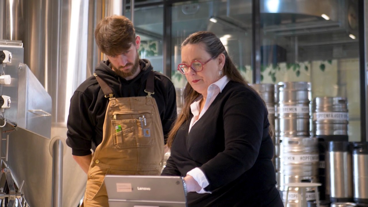 Lieferantendokumente in der Brauindustrie: Warum manuelle Prozesse Sie Zeit und Geld kosten – und wie CHEQ BOX Abhilfe schafft