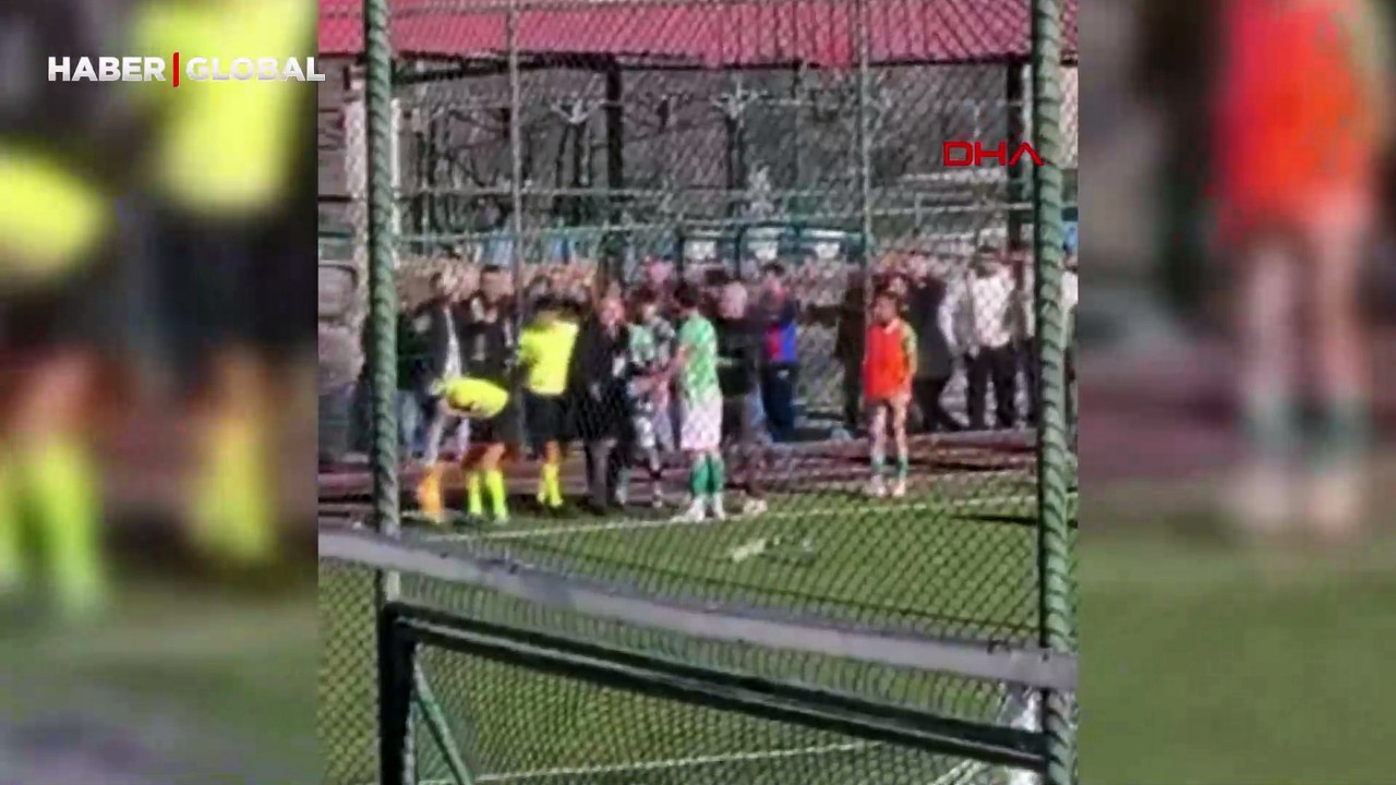Tribünden hakeme skuter attı; o anlar kamerada