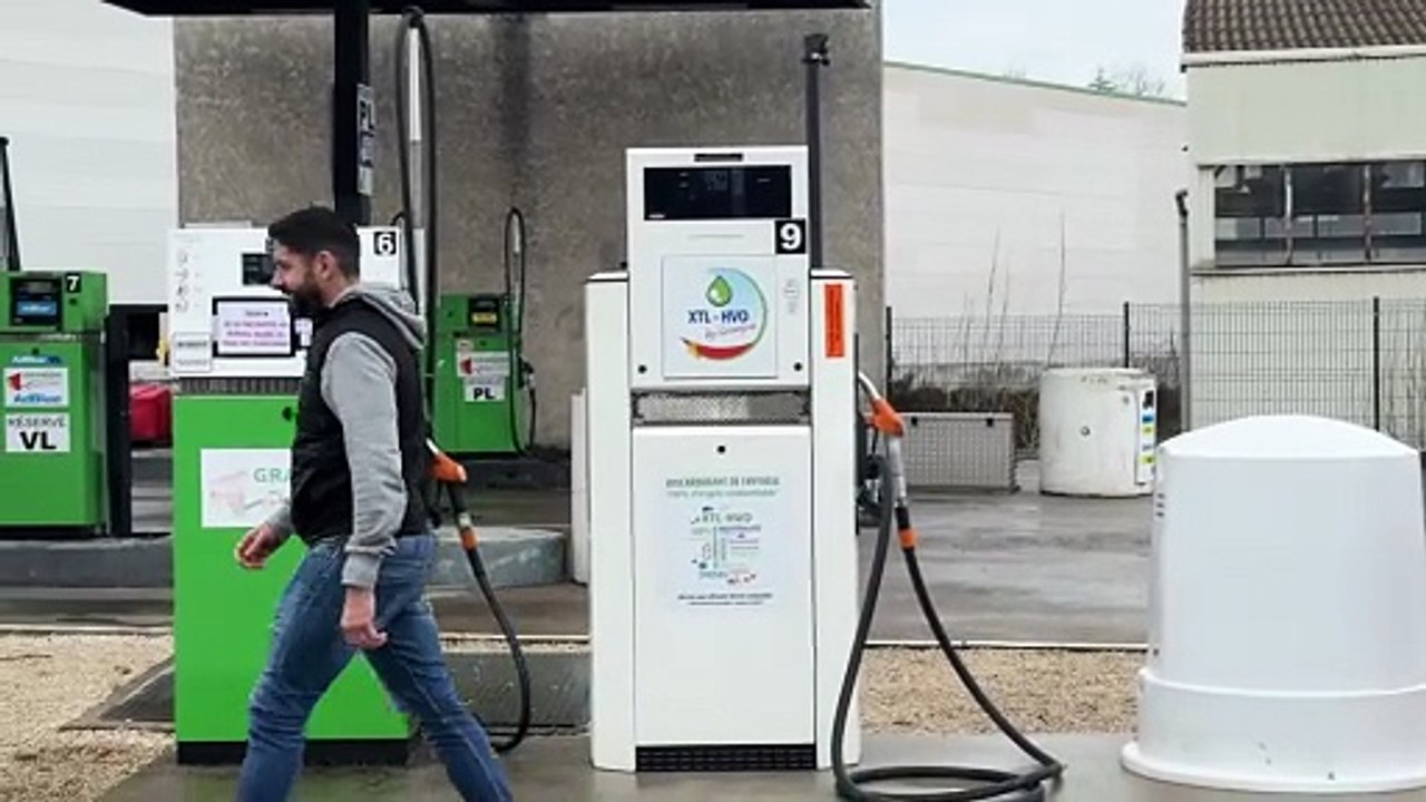 La Fouillouse : une pompe à gasoil vert qui séduit le monde du transport