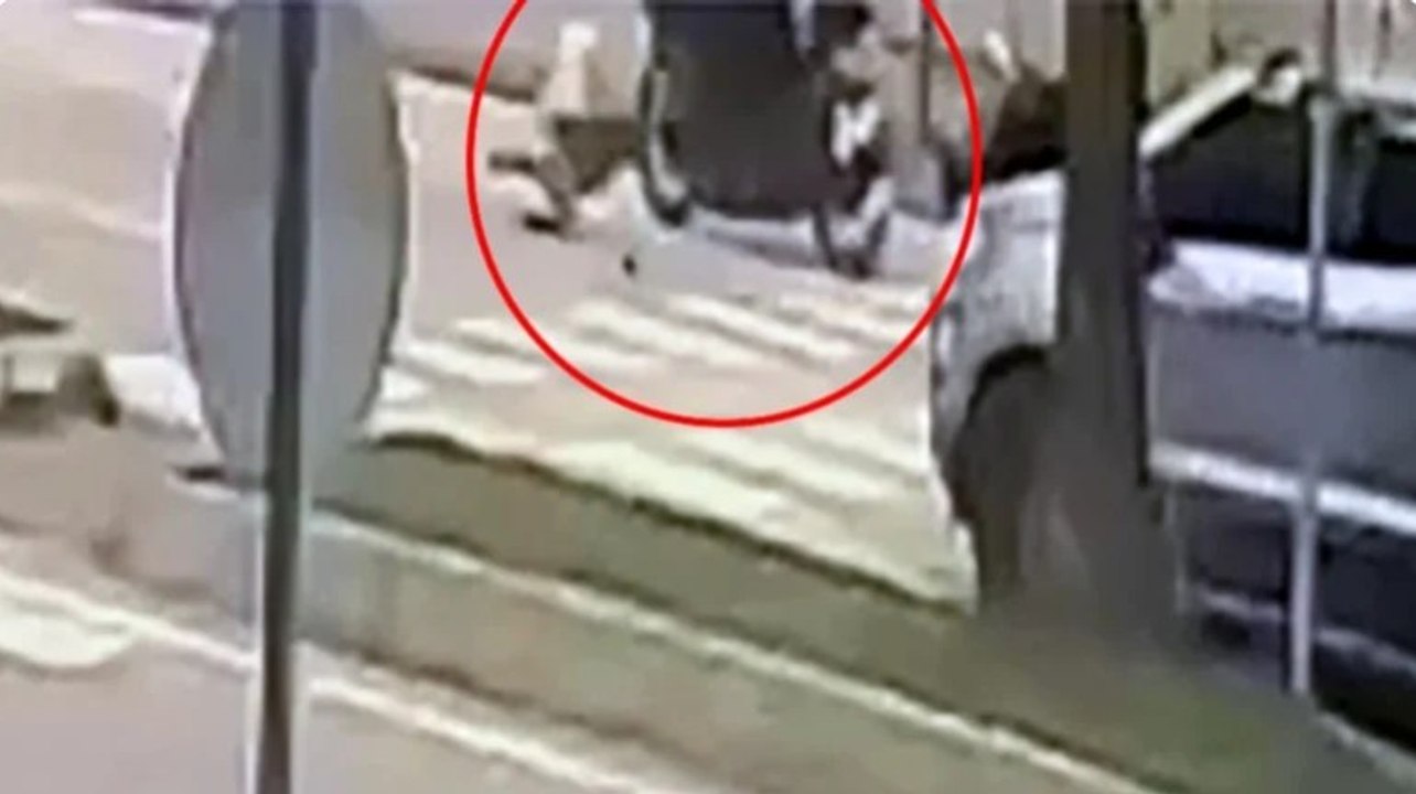 Adana'da korkunç olay! Yaya geçidinde motosiklet çarpan 1,5 yaşındaki bebek hayatını kaybetti