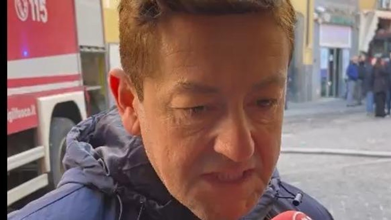 Sannazaro, l'attore della compagnia Lucio Pierri: «C'è l'impegno a restituire prestissimo il teatro alla città»