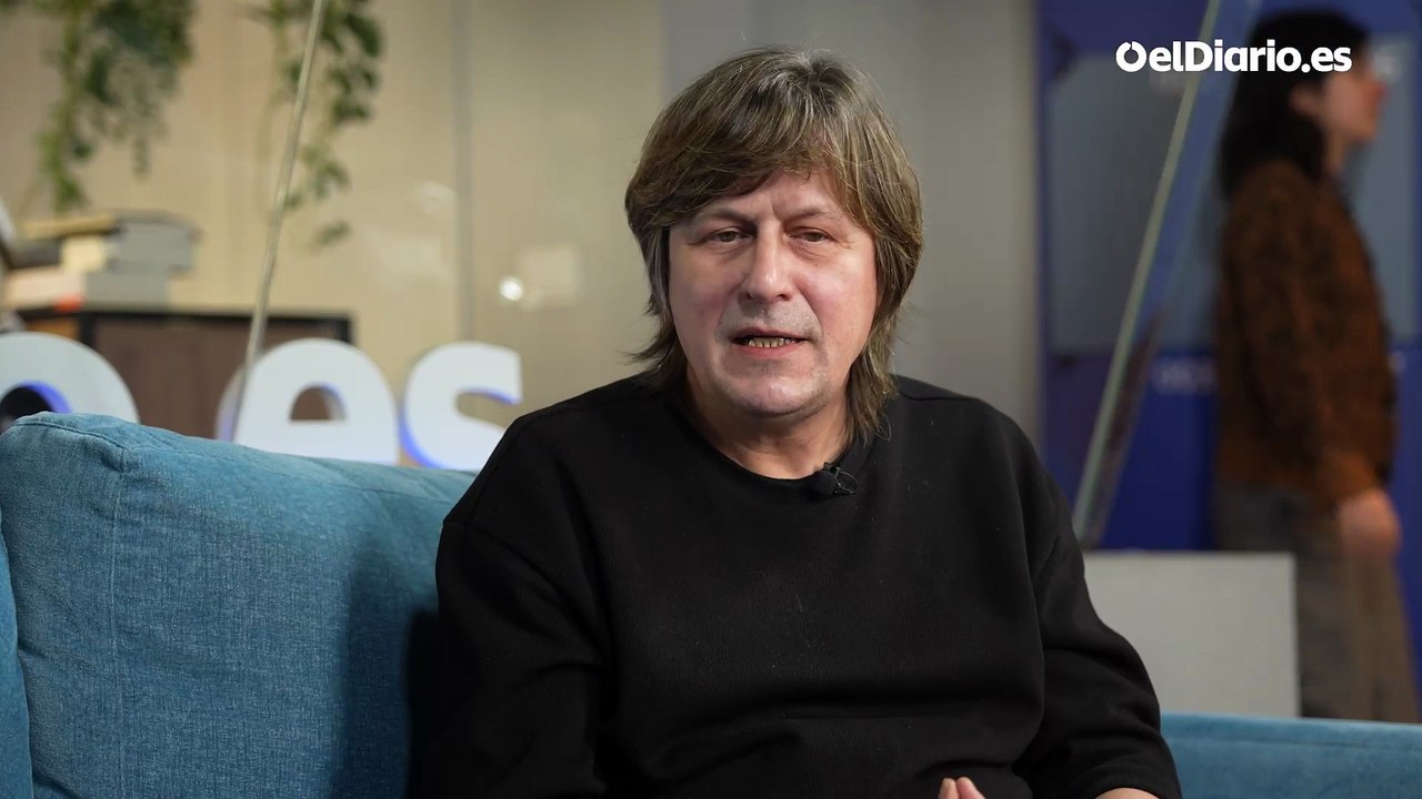 Nacho Vegas: "Los artistas tenemos que poner líneas rojas sobre el precio de las entradas para que no solo puedan acceder a nuestros conciertos gente con determinado poder adquisitivo"