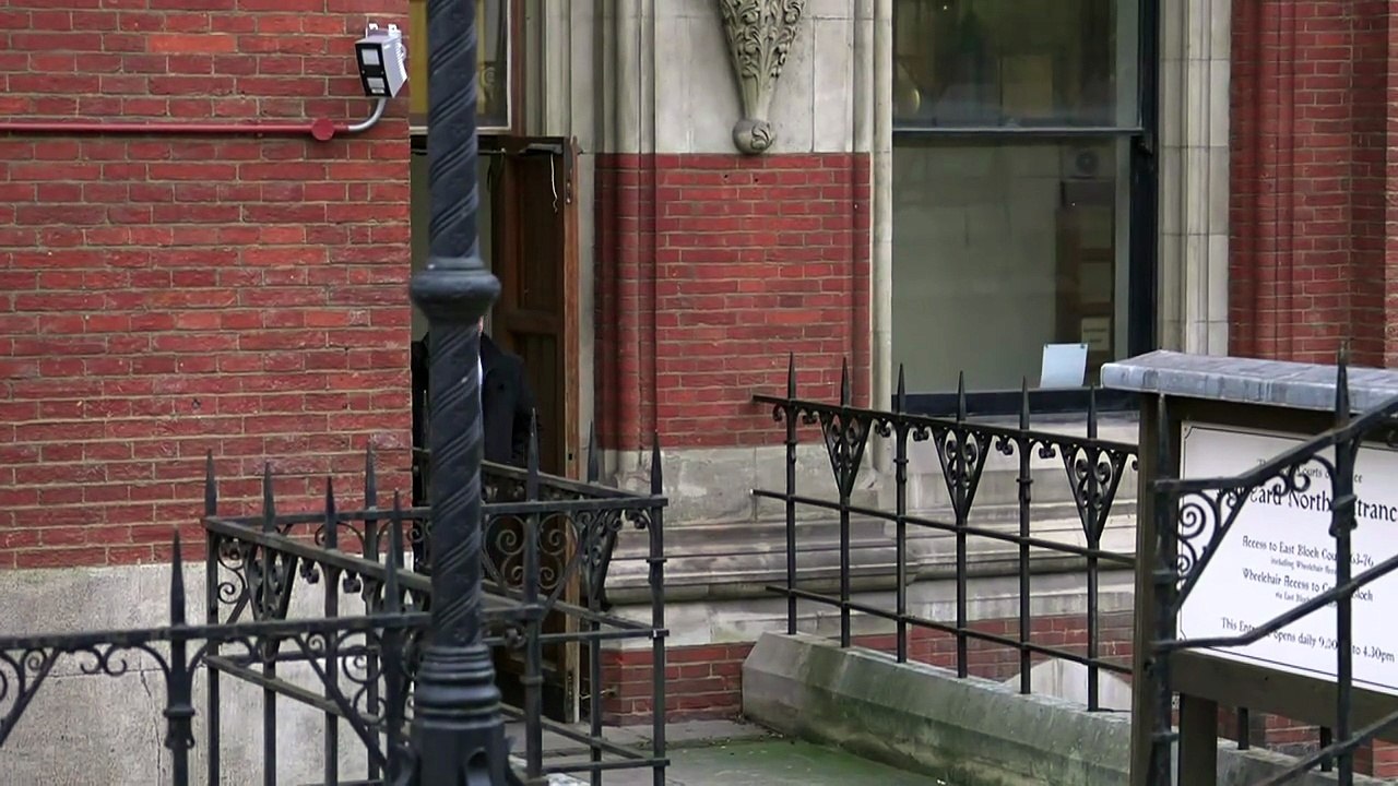 Daily Mail journalist Stephen Wright leaves hacking trial