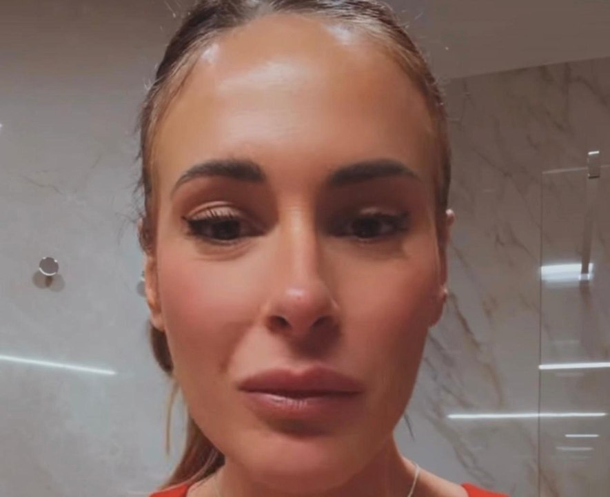 VIDEO / La moglie di Acerbi: "Ma di che patologia soffrono quelle donne che in palestra..."