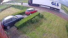 HE FED UP! #Neighbor Shows #Trucker How It’s Done