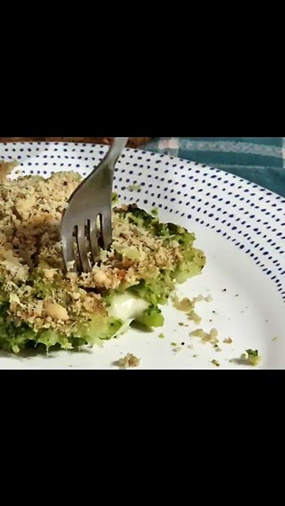 Broccoli gratinati al forno croccanti e leggeri
