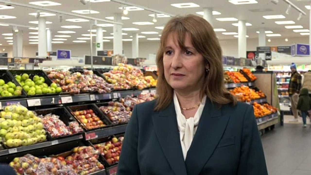 Reeves says Andrew should testify about Epstein