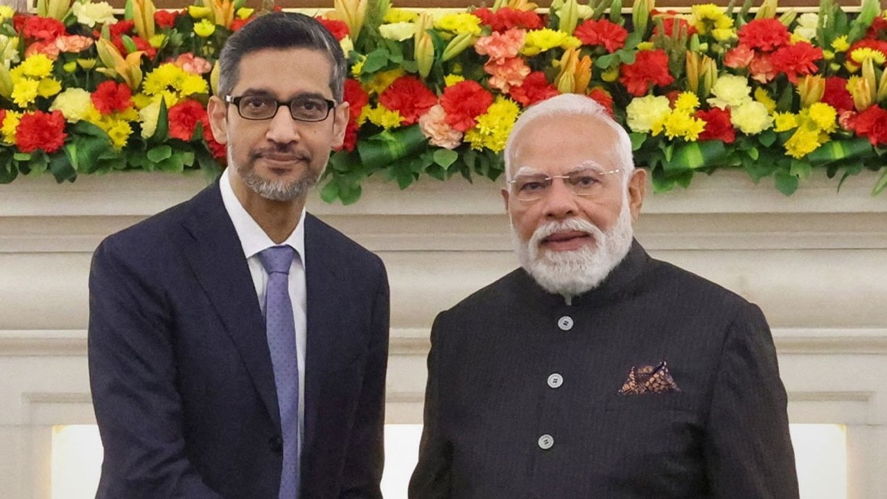 AI Summit में CEO Sundar Pichai ने PM Modi से क...