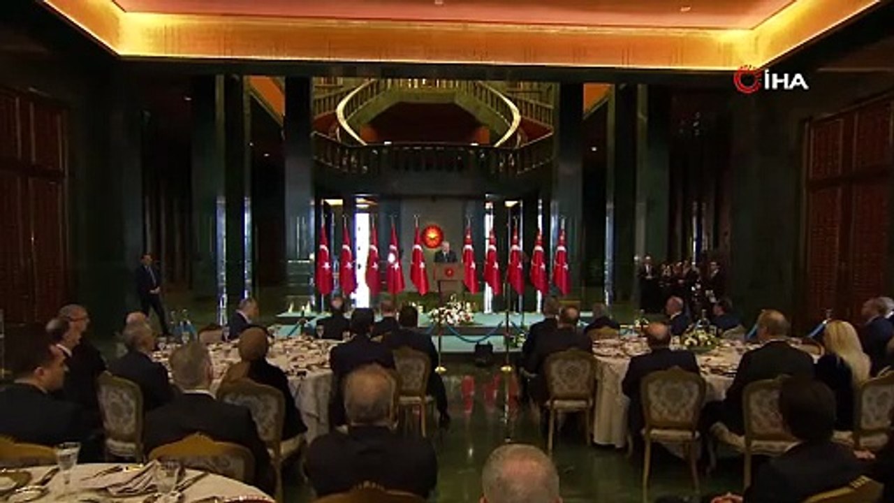 Cumhurbaşkanı Erdoğan: "Terörsüz Türkiye sürecini başlatarak milletimizin ayağına vurulan yarım asırlık kanlı prangayı parçalamak üzere sadece elimizi değil gövdemizi de taşın altına koyduk"