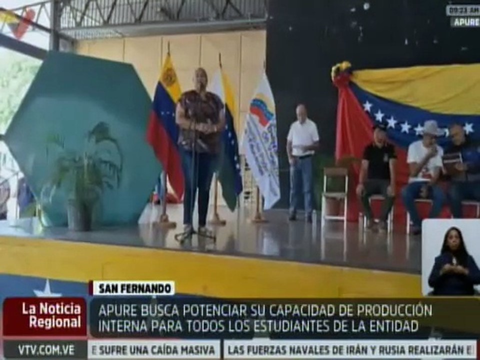 Gobierno de Apure entregó más de 12 mil mesas sillas en centros escolares
