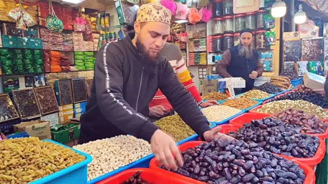 رمضان المبارک کی آمد کے ساتھ ہی بازاروں اور عبادت گاہوں میں لوٹیں رونقیں