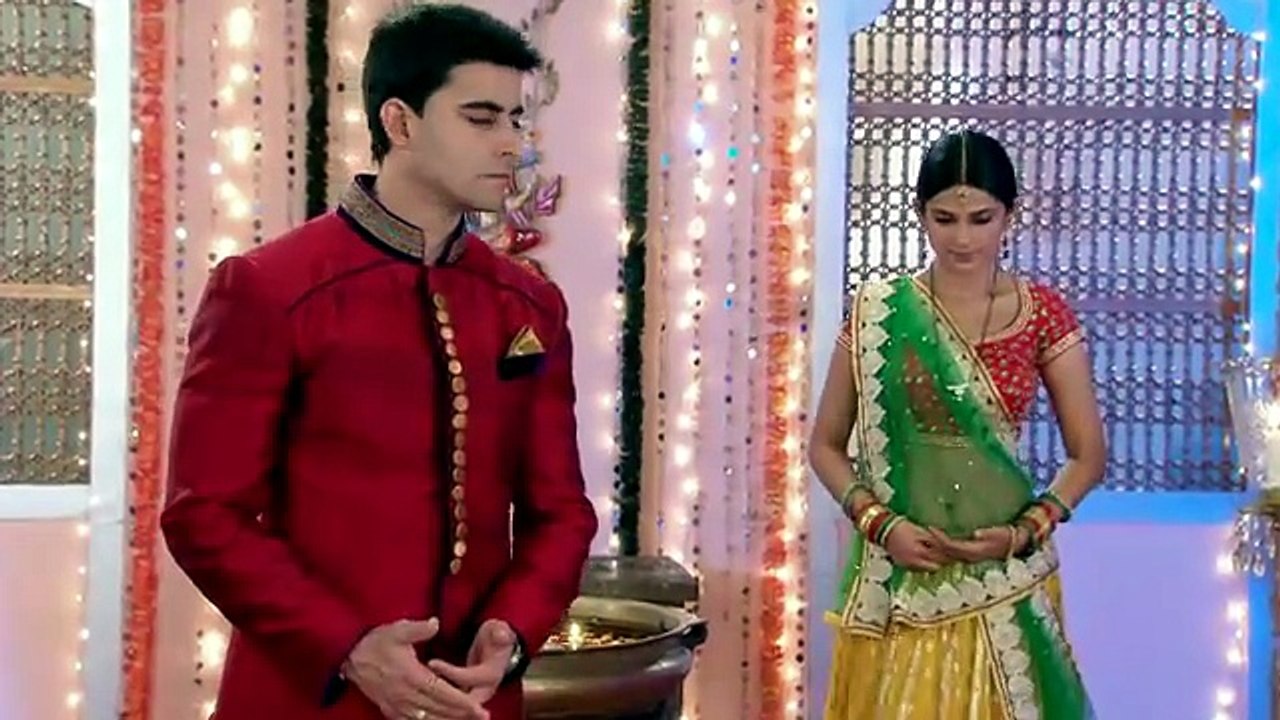 Saraswatichandra S04E37 Pramad celebrates Janmashtami Full Episode