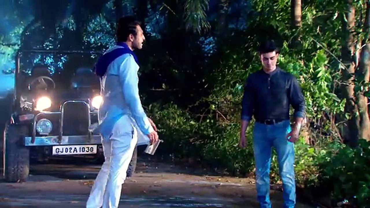 Saraswatichandra S04E41 Pramad tells Kumud Saras is dead Full Episode