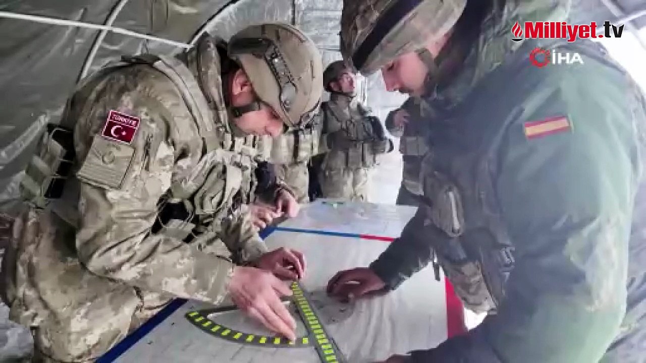 Türk Silahlı Kuvvetleri ile İspanya Silahlı Kuvvetleri'nden havan atışı!