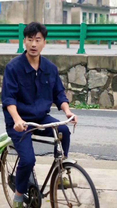 Poor guy plays rich for 7 days, ex begs on knees! He smiles, arm around hot CEO [Full Movie]