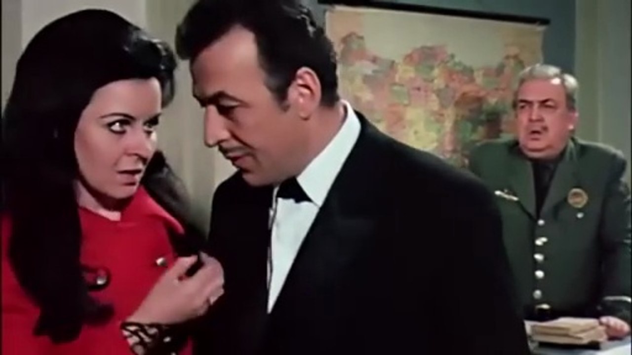 Menekşe Gözler _ Sadri Alışık - Fatma Girik Eski Türk Komedi Filmi