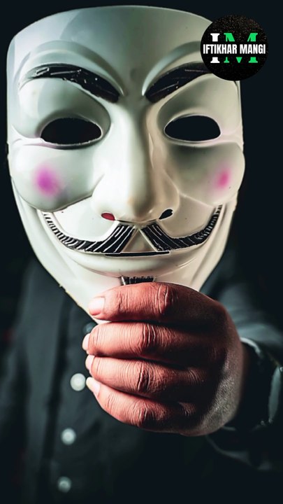 The Japanese Secret to Your 3 Faces: Which One Are You Hiding? 🎭