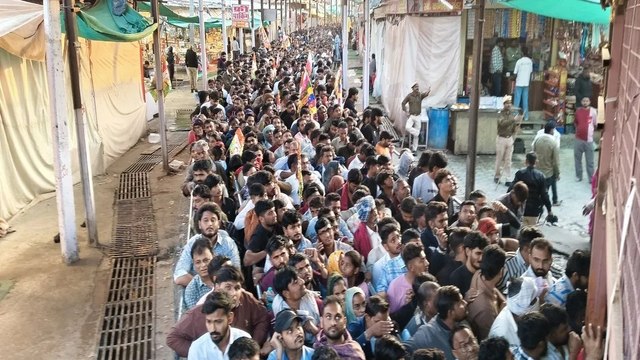 Video: बाबा रामदेव की समाधि के दर्शन को लेकर उमड़ा आस्था का ज्वार, जयकारों से गूंजा रामदेवरा