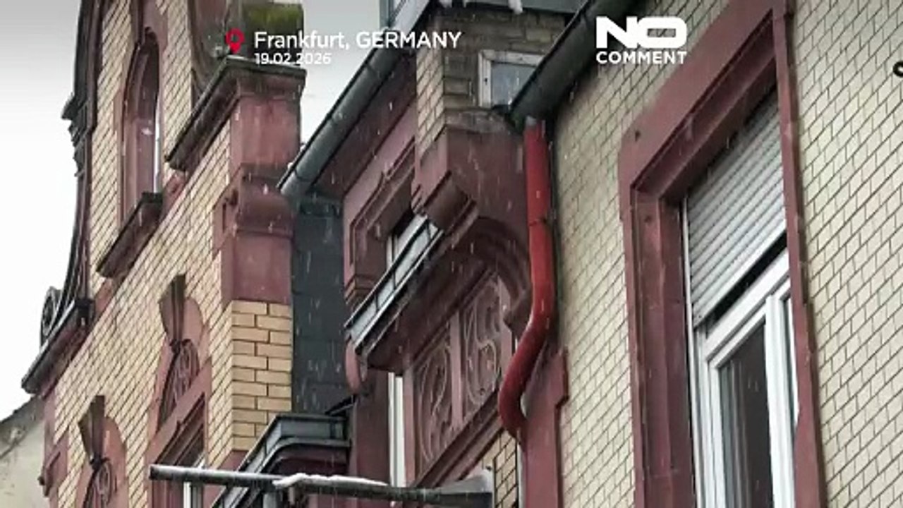 Schneefall in Frankfurt sorgt für Flugchaos am größten deutschen Flughafen