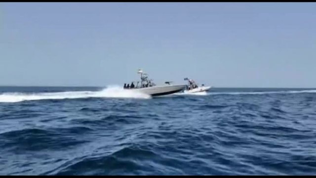 Manovre navali congiunte Iran-Russia nel Golfo di Oman
