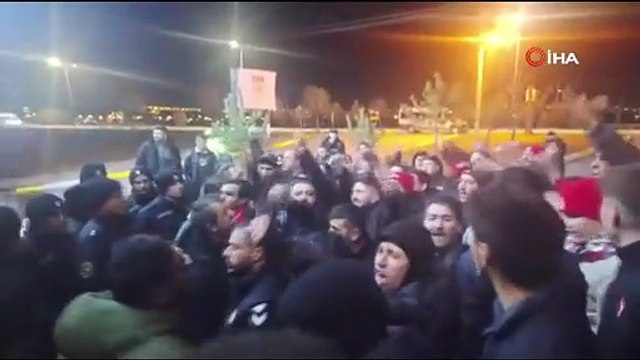 Sivasspor’a taraftarlardan tesislerde protesto | Ajansspor | IHA