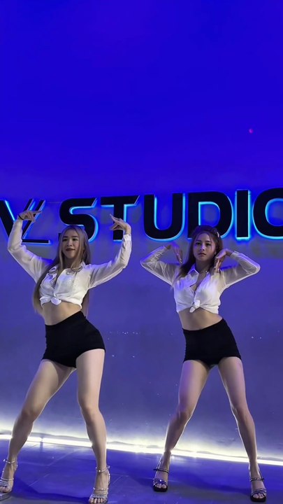 Học nhảy chưa bao giờ là khó nhé các nàng Feel bar lớp cơ bản Dc : @ ℙ 🙊 @VL Dance Studio _ Đà Nẵng