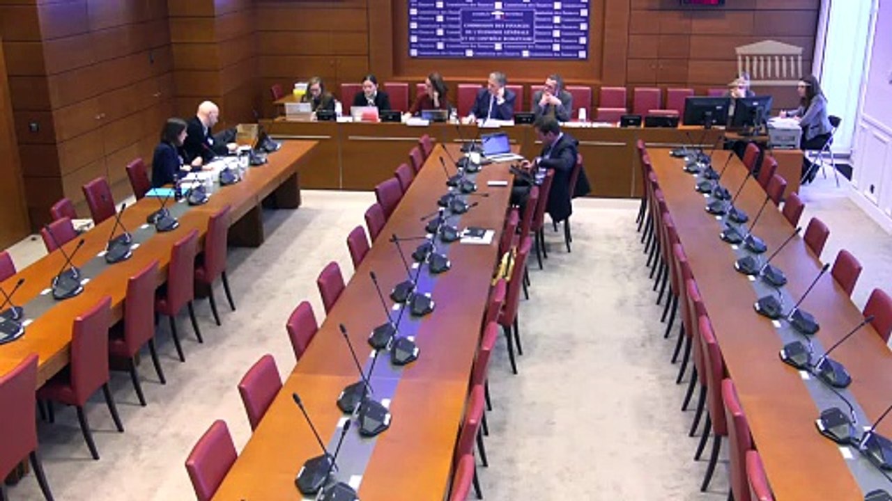 Respect des libertés et droits fondamentaux des personnes migrantes : M. Julien Mouchette, membre de la commission de la CNCDH, et Mme Ophélie Marrel, conseillère juridique ; M. Bernard Cazeneuve, ancien Premier ministre - Jeudi 19 février 2026