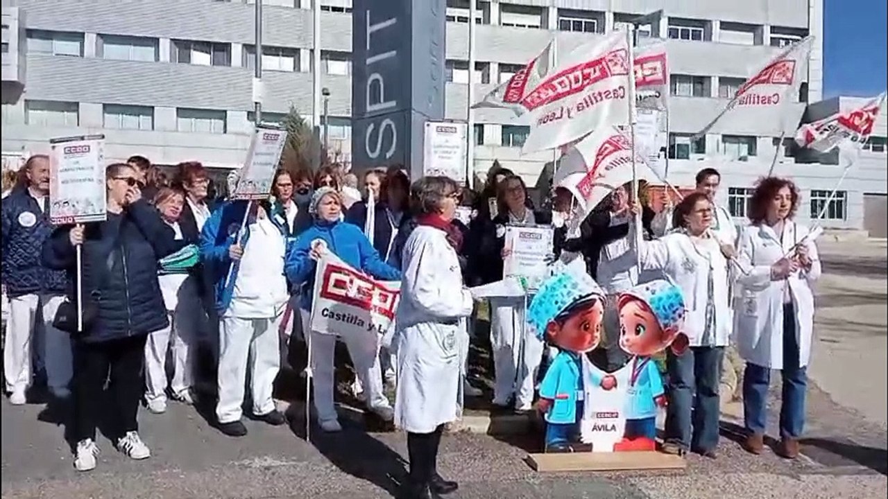 Protesta trabajadores sanitarios por el cobro de los sábados