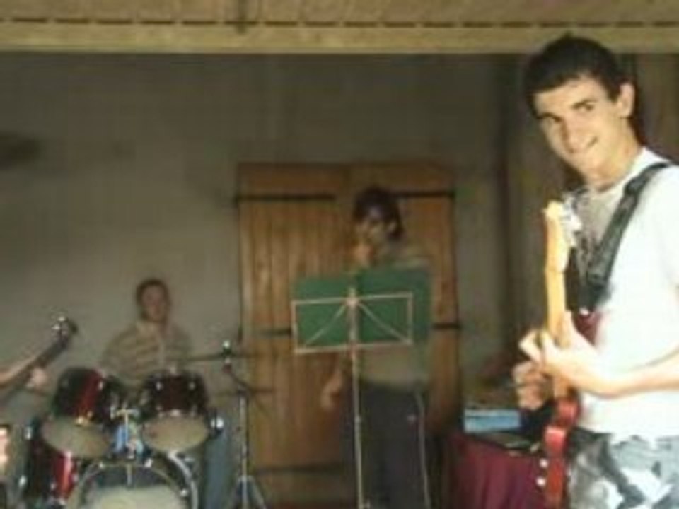 31-05 You only live once chic'n bones