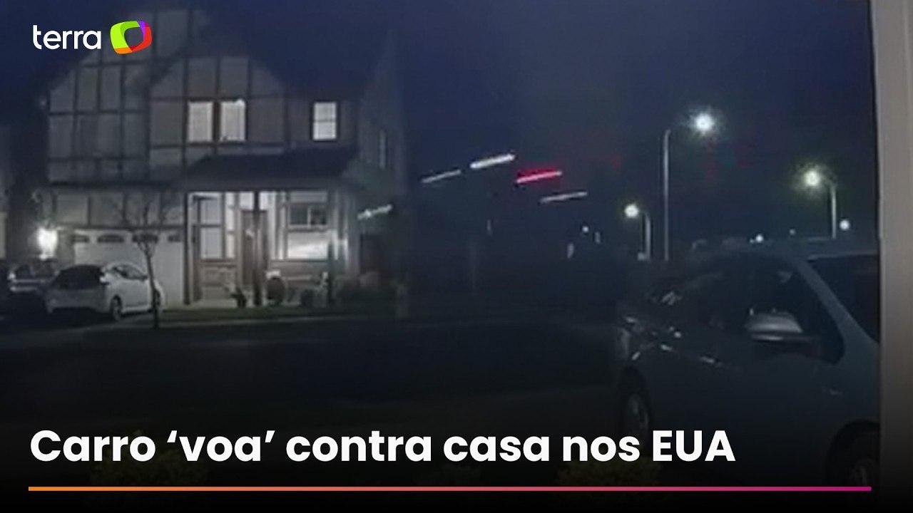 Carro ‘voa’ e colide contra lateral de casa nos...