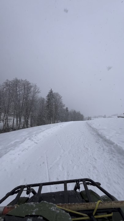 Qui veut venir faire un tour au taff ??