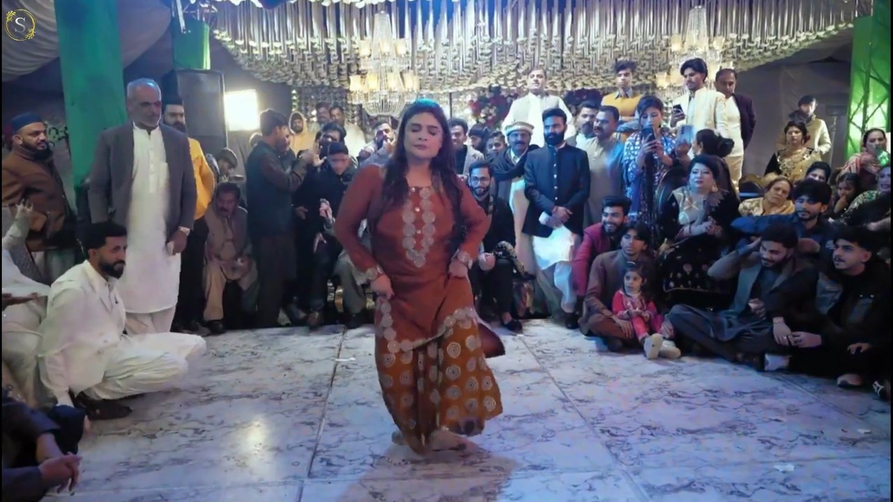 Gup Chup Gup Chup,Chahat Baloch Latest Mujra Dance Performance,2026 S Studio