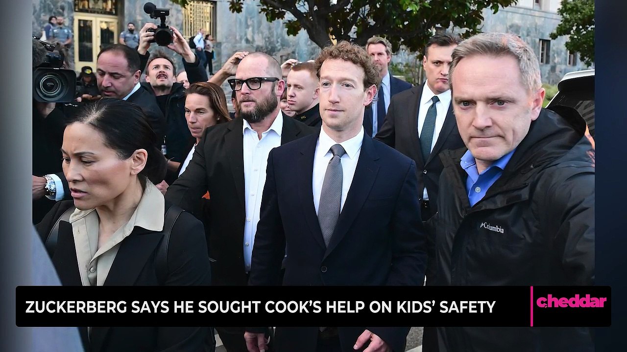 Zuckerberg Says He Sought Cook’s Help on Kids’ Safety