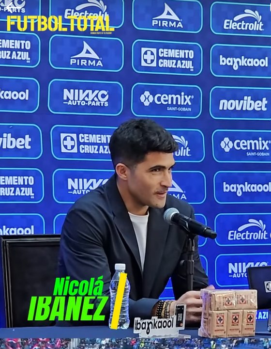 NICOLÁS IBÁÑEZ ES PRESENTADO OFICIALMENTE CON CRUZ AZUL