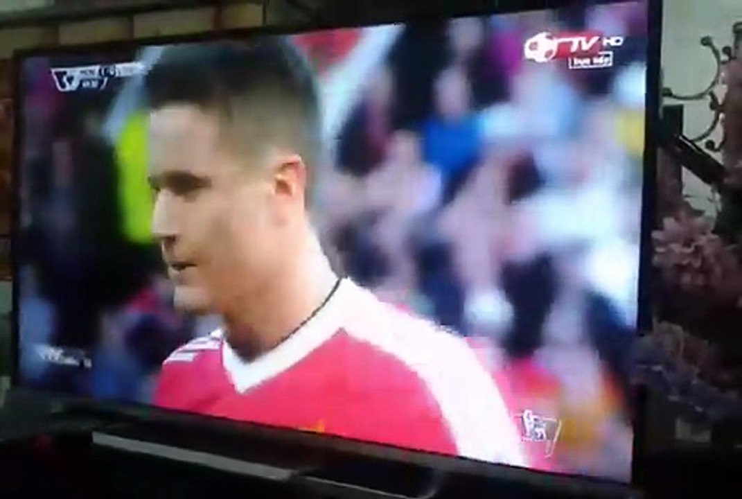 Xem lại Bàn thắng nâng tỷ số lên 2-0 từ chấm 11 m của Ander Herrera trong Trận Đấu gặp Liverpool