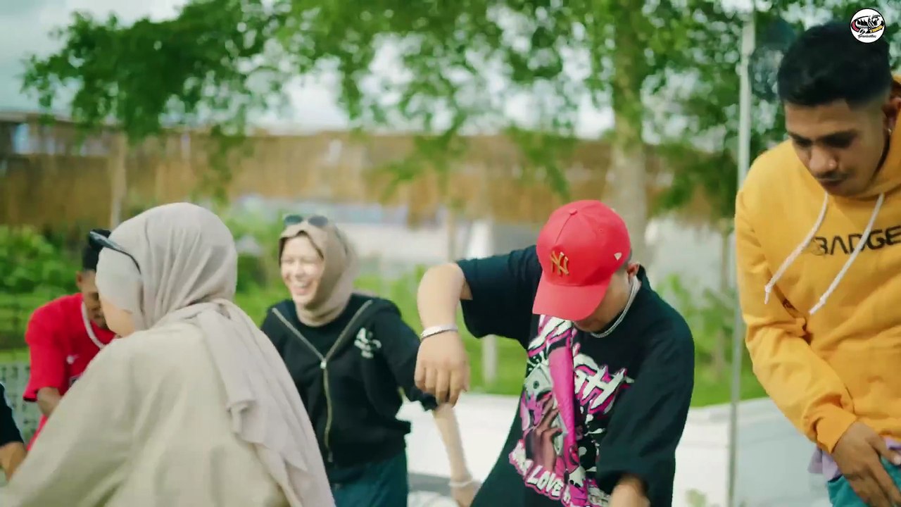 Wita Sofi Ft Juan Reza - Nyong Dari Timur (Official Music Video) - Remix Minang Timur Terbaru 2025