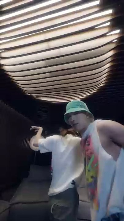 Taeyang x Bailey Sok