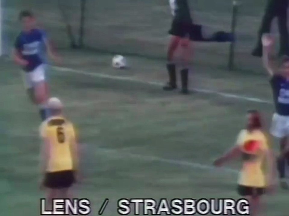 LENS - STRASBOURG - 1977 - SAISON 1977/1978 -