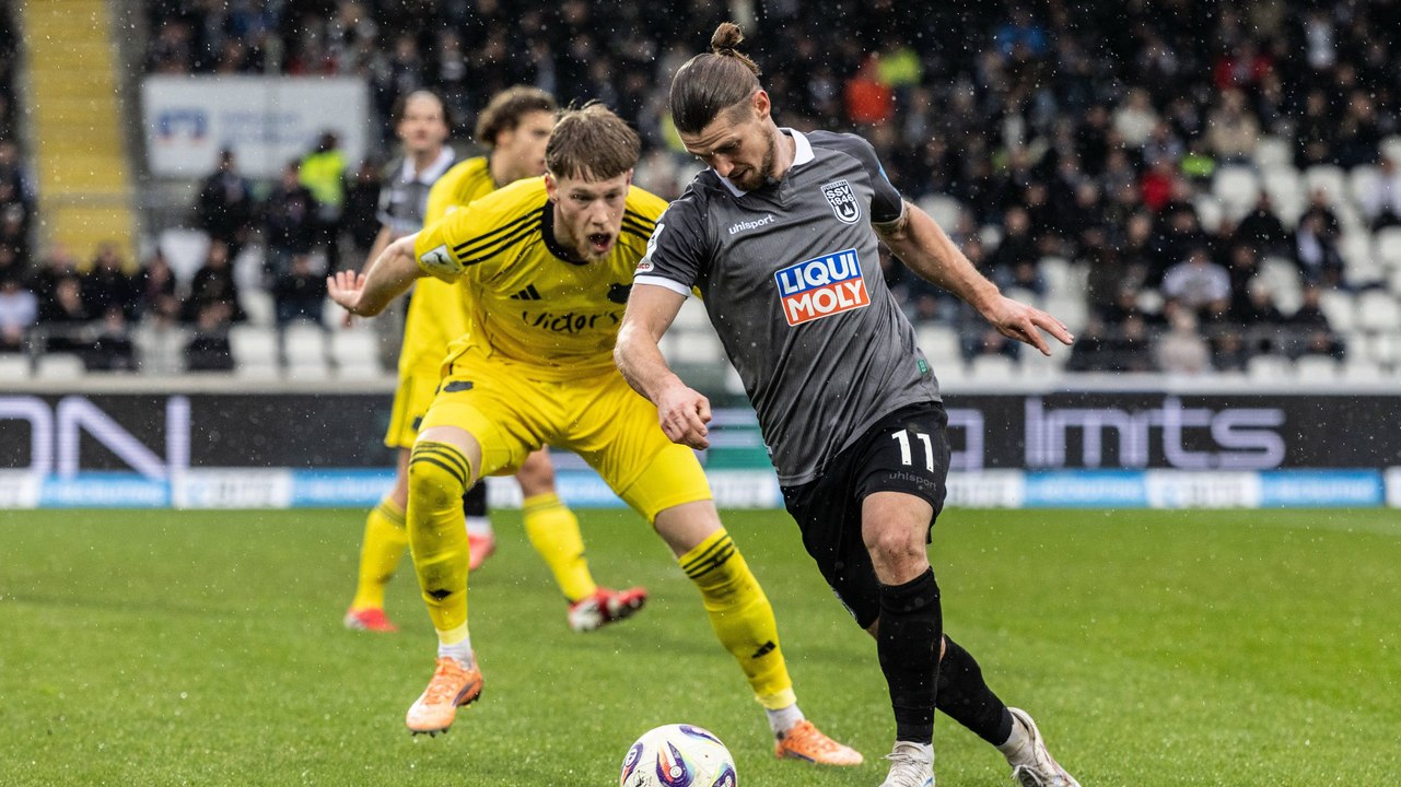Böser Fehlgriff: Saarbrücken-Keeper schenkt Ulm den Ausgleich