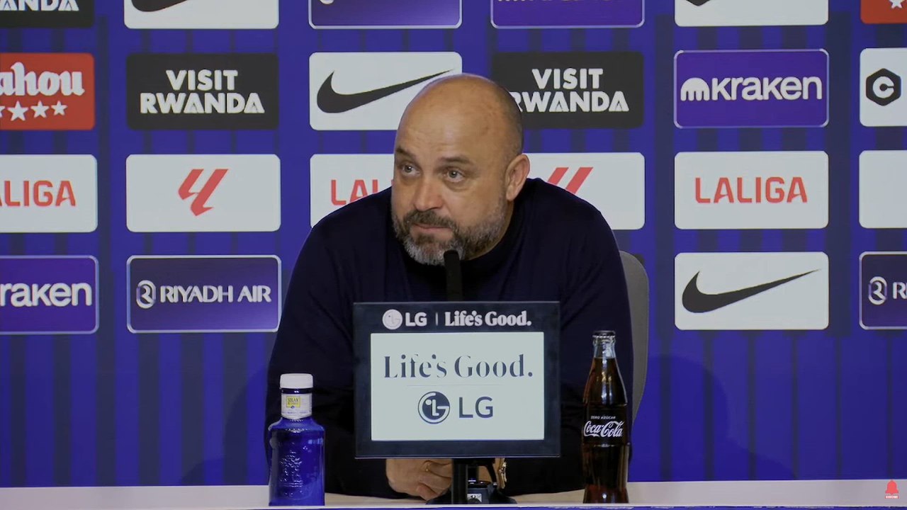 RUEDA de PRENSA de MANOLO GONZÁLEZ tras el ATLÉTICO DE MADRID 4 - ESPANYOL 2