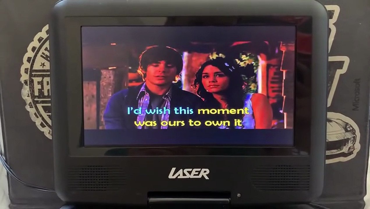High School Musical 3 - Right Here Right Now Sing-Along