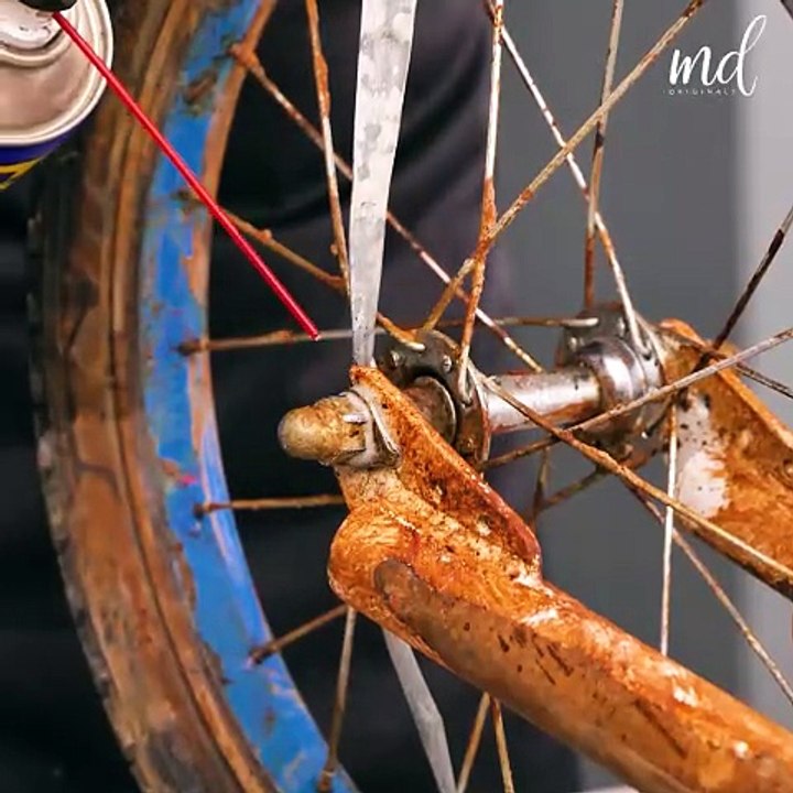 The process of restoring a rusty and old bike!