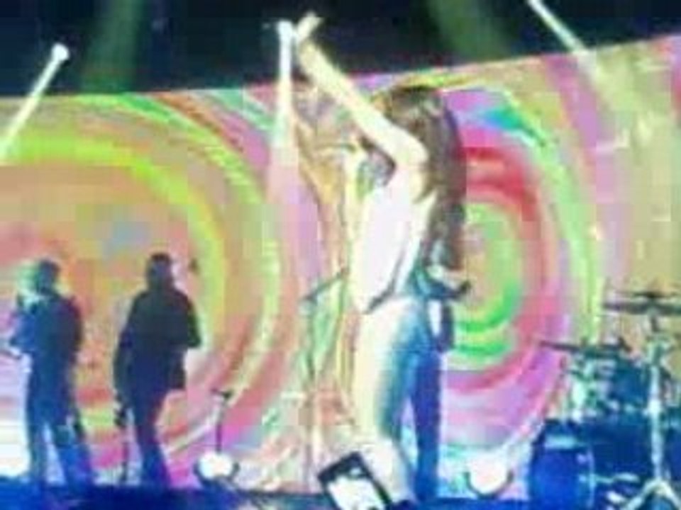 SV_A0023concert jenifer aurillac touche moi31mai2008