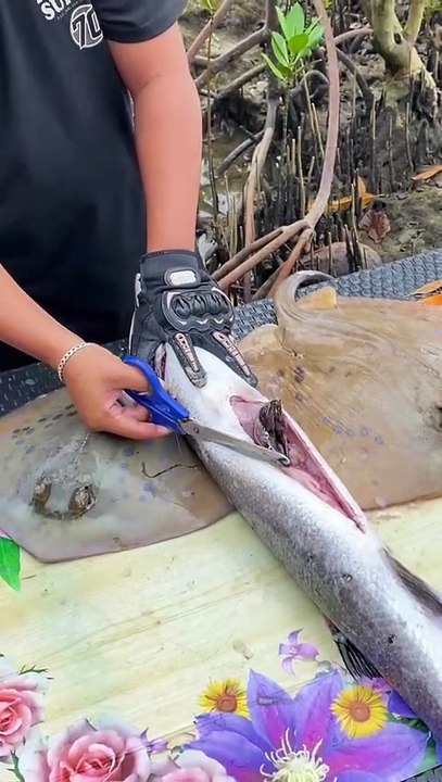 Rare Find! 2-for-1 Eel Inside an Eel | Asian Seafood Surprise