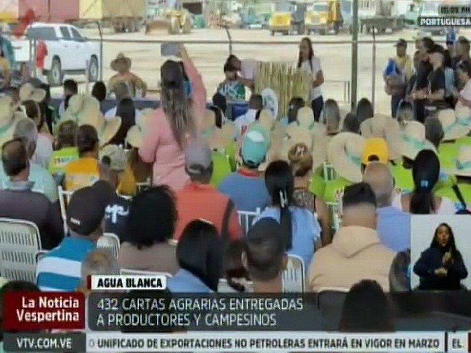 Entregan 432 instrumentos agrarios a productores del estado Portuguesa