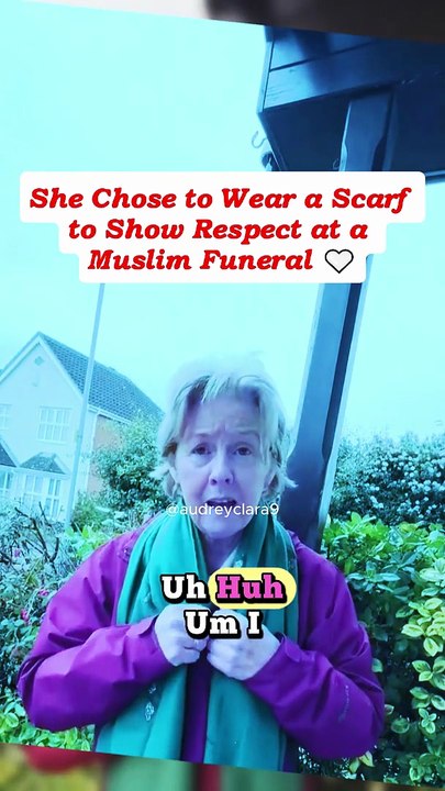 She Chose to Wear a Scarf to Show Respect at a Muslim Funeral 🤍