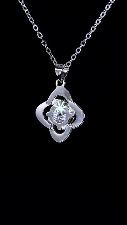 Want a luxury diamond look necklace without spending thousands? 💎✨