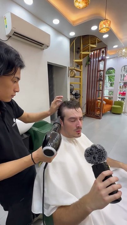 ASMR Premier massage et coupe en Inde : le résultat est CHOQUANT !