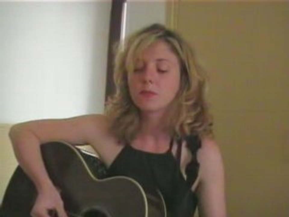 Zazie - J'envoie Valser - Sara -