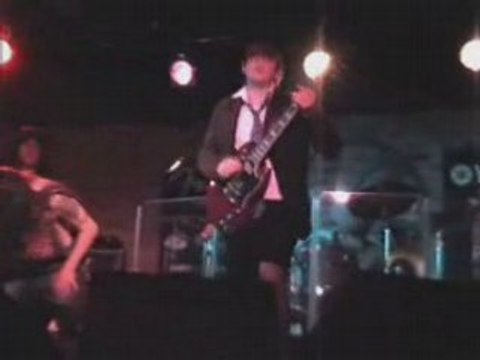 AC-DC cover Shot down in flames